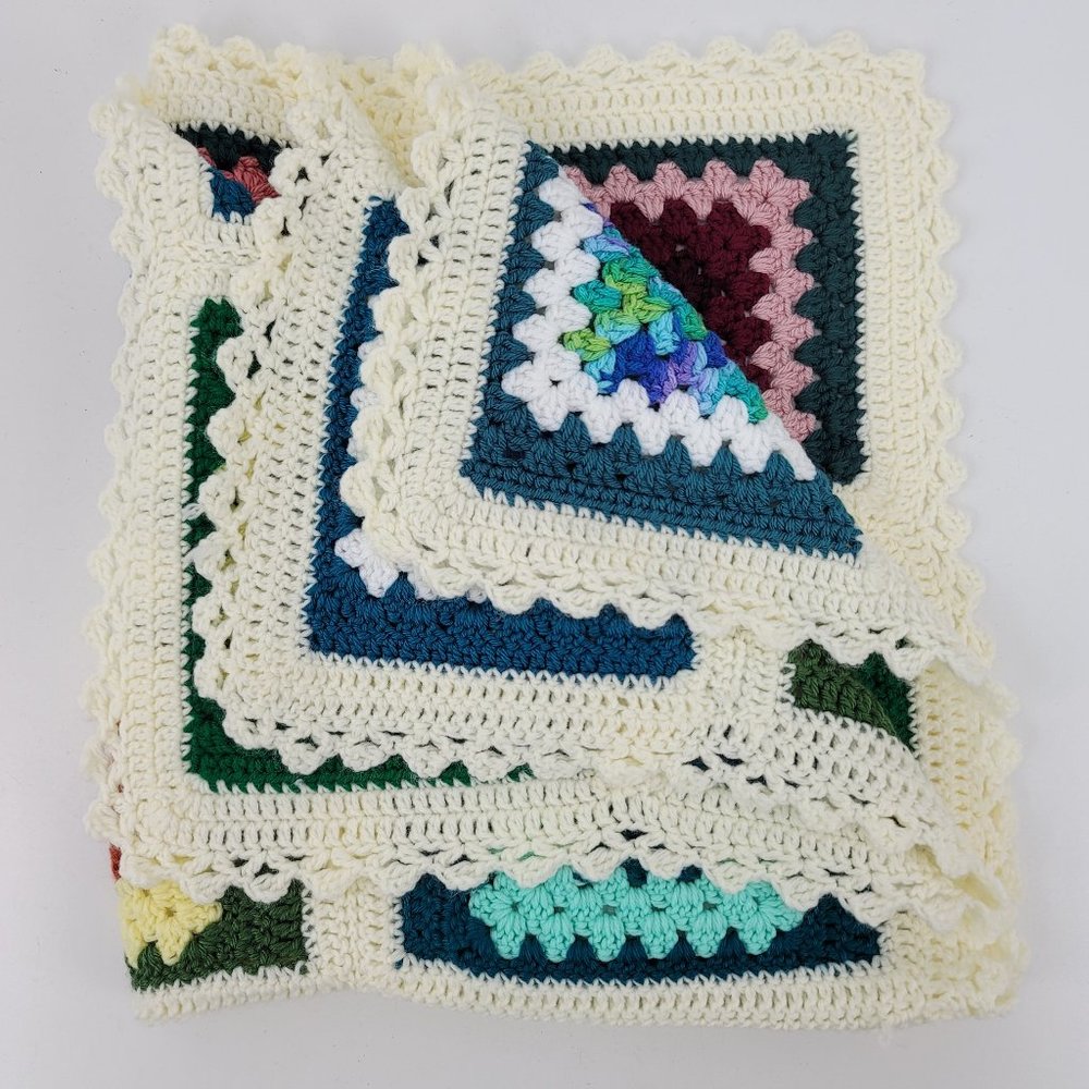 Vintage Handmade 33"x37" Crochet Colorful Granny Square Afghan Lap Throw Blanket - Picture 3 of 9